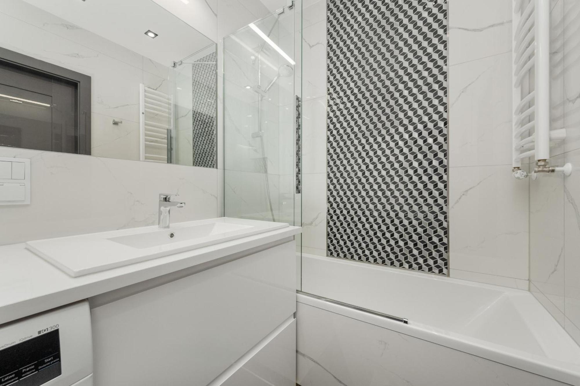 Luksusowy Apartament Z 3 Sypialniami, Klimatyzacja, Parkingiem I Biurkiem We Wroclawiu By Renters Prestige المظهر الخارجي الصورة