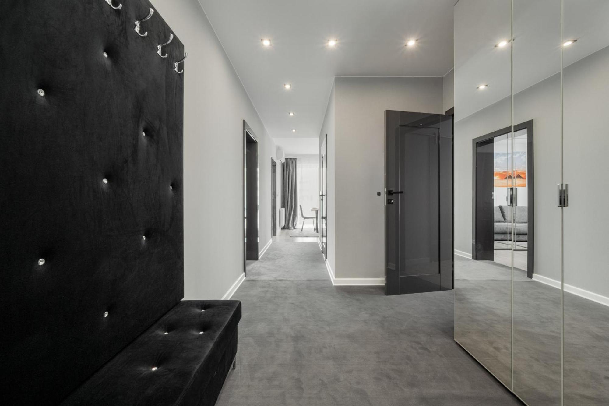 Luksusowy Apartament Z 3 Sypialniami, Klimatyzacja, Parkingiem I Biurkiem We Wroclawiu By Renters Prestige المظهر الخارجي الصورة