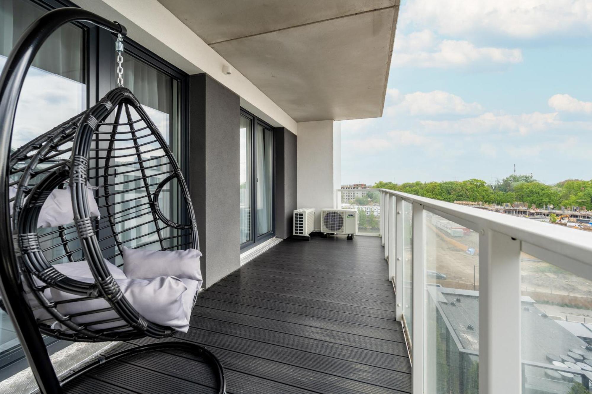 Luksusowy Apartament Z 3 Sypialniami, Klimatyzacja, Parkingiem I Biurkiem We Wroclawiu By Renters Prestige المظهر الخارجي الصورة