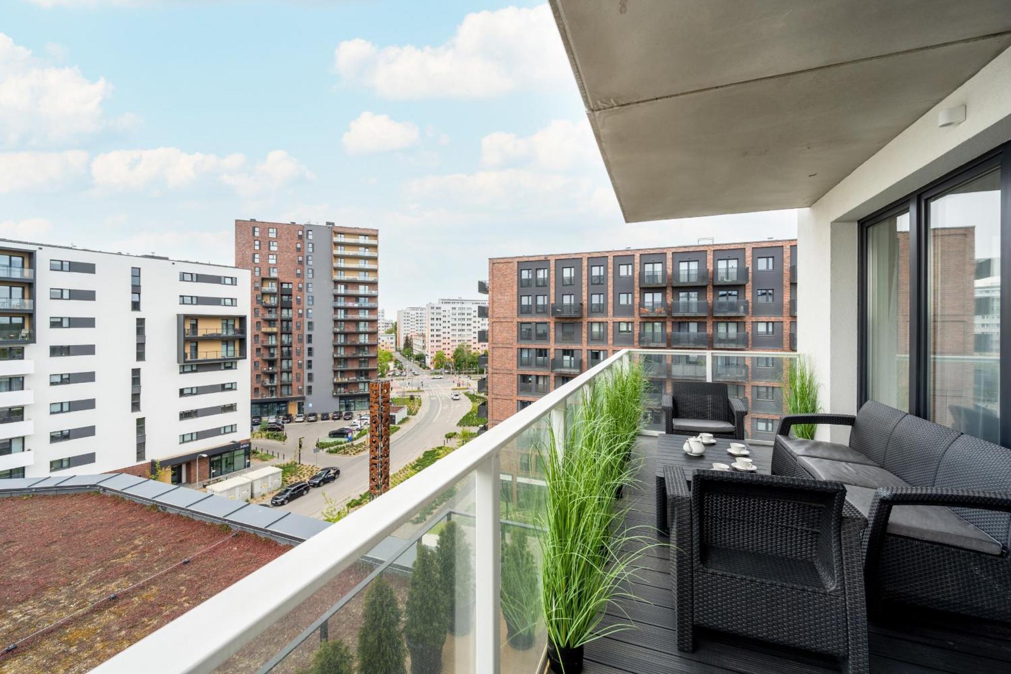 Luksusowy Apartament Z 3 Sypialniami, Klimatyzacja, Parkingiem I Biurkiem We Wroclawiu By Renters Prestige المظهر الخارجي الصورة