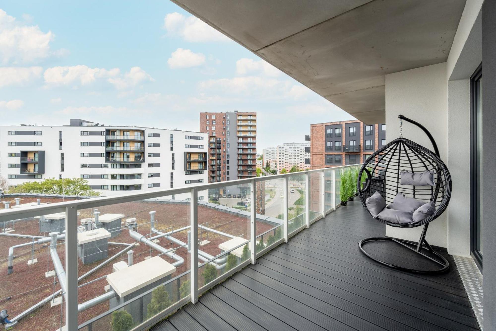 Luksusowy Apartament Z 3 Sypialniami, Klimatyzacja, Parkingiem I Biurkiem We Wroclawiu By Renters Prestige المظهر الخارجي الصورة